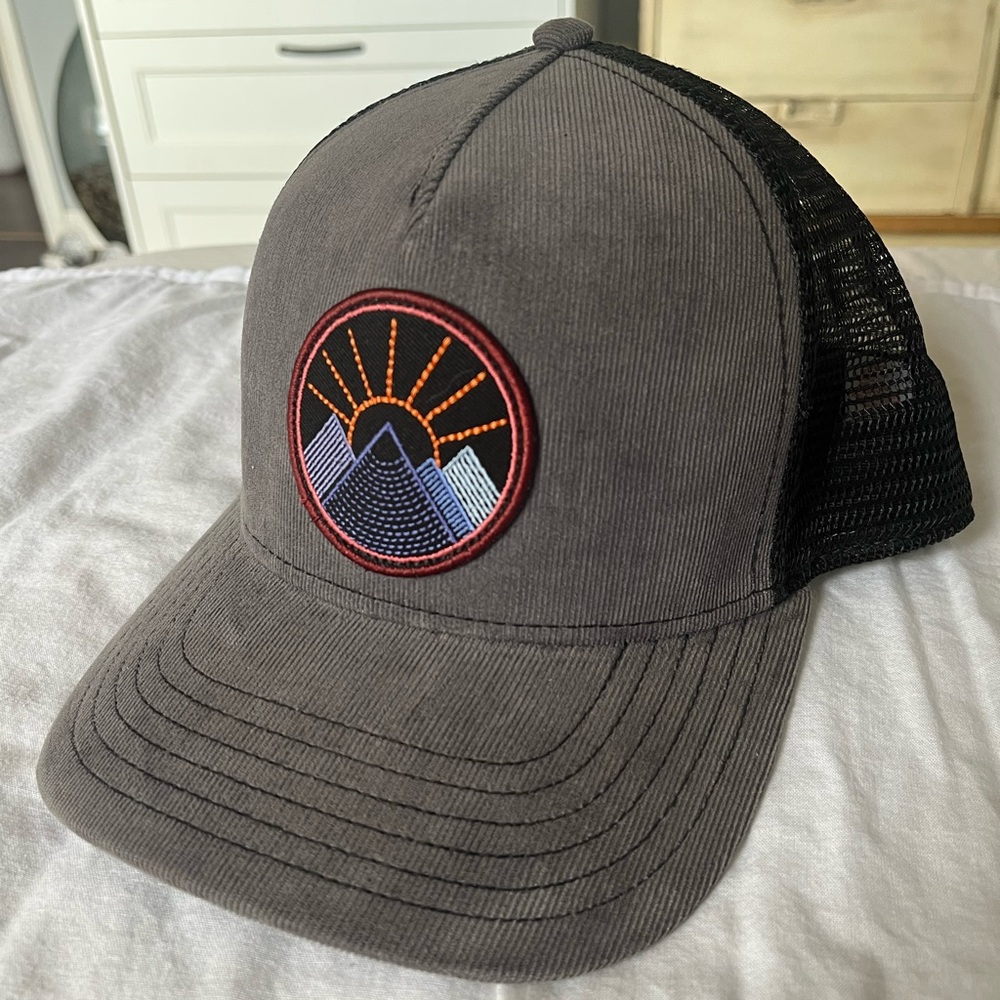 Pistil Trucker Hat